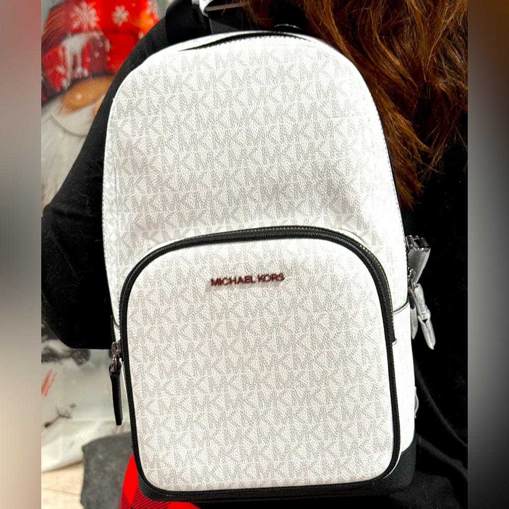 New with tags Michael Kors unisex Cooper Commuter SLNGPack